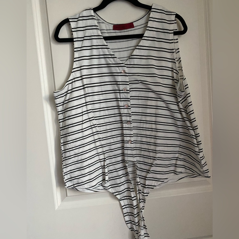 Scarlett Black and White Striped Button-Down Blouse Size XL